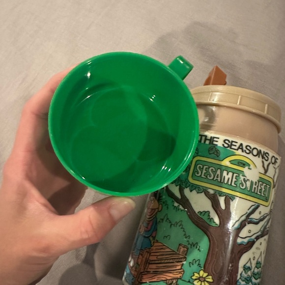 Aladdin | Sesame Street Thermos - Picture 9 of 10